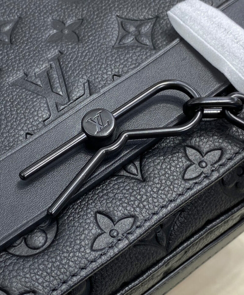 Louis Vuitton Steamer Messenger M57307 Black